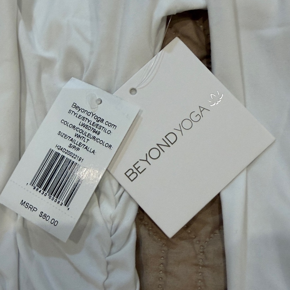 Beyond Yoga cinched side workout top sz s/p - Picture 3 of 3
